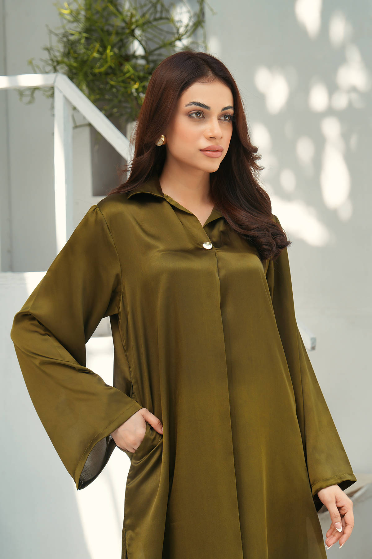 HOT OLVIE GREEN Solid 2-Piece Shirt & Trouser Set