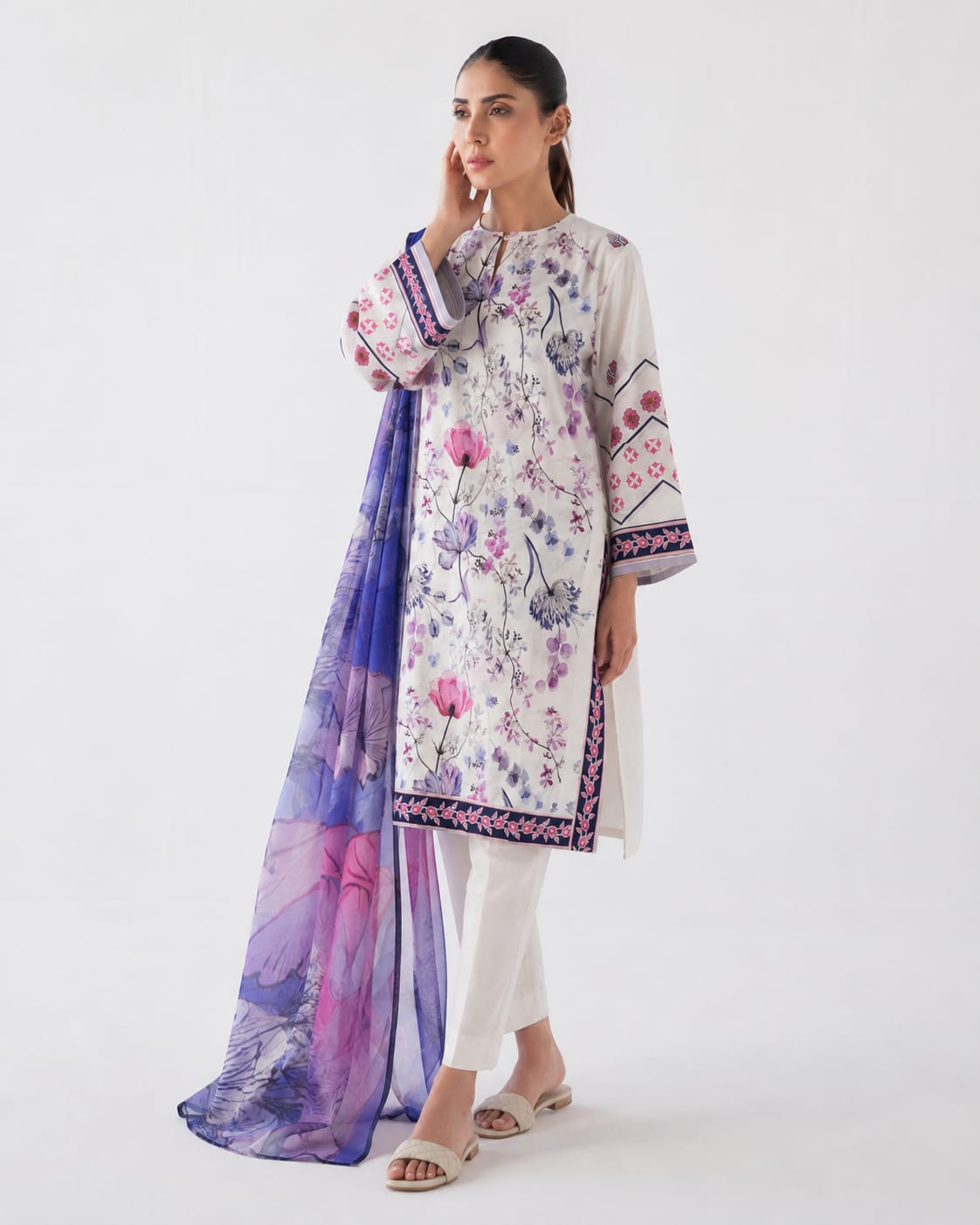 Wisteria – Ivory Floral Lawn 3-Piece